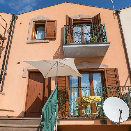 Belvilla By Oyo Casa Santa Giusta Bosa Exterior photo